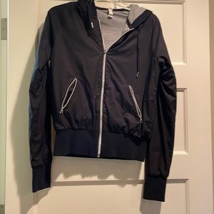 Lululemon nylon jacket size 6